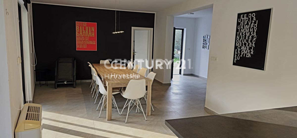 Tkon, Pašman ottima casa familiare