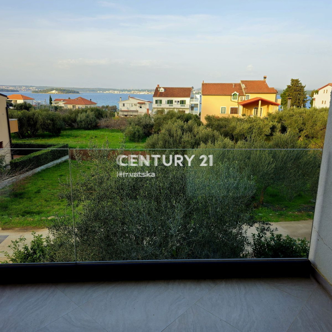 Tkon, Pašman ottima casa familiare
