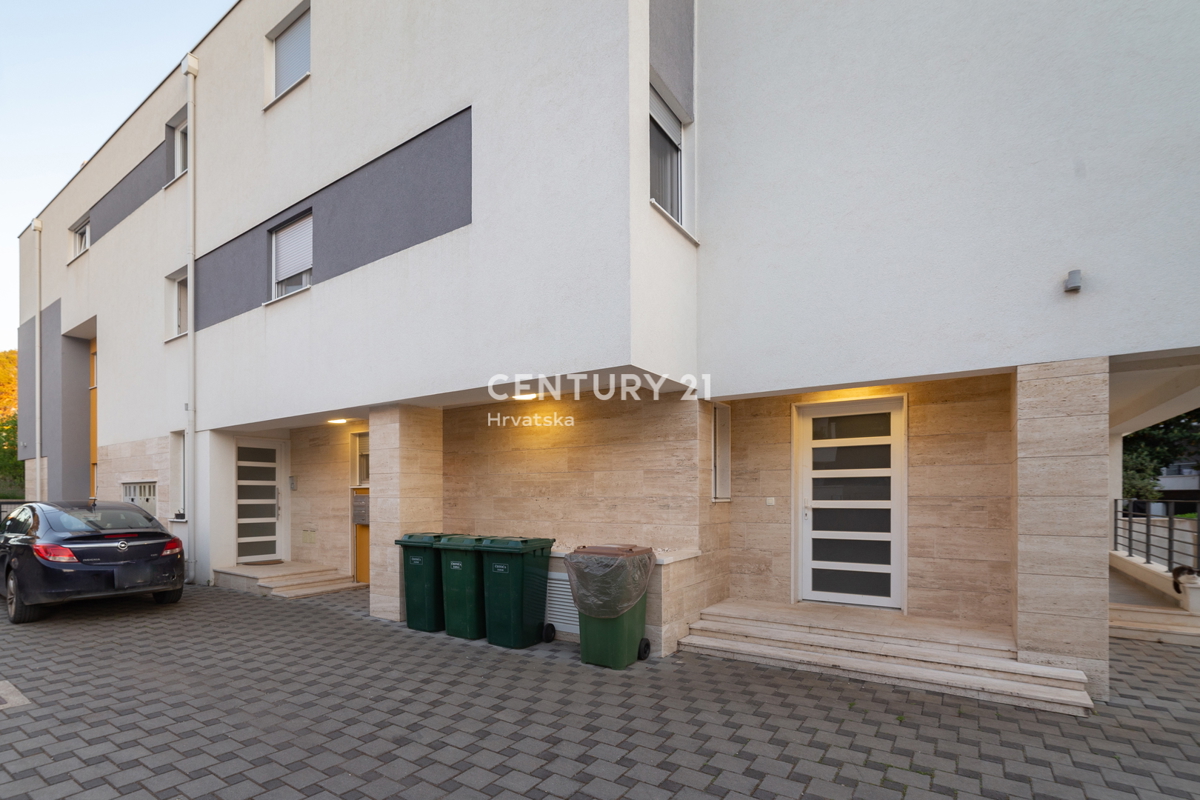 ZADAR, MOCIRE, APPARTAMENTO 3 VANI, 92 m2, 1° piano, P.M., OTTIMA POSIZIONE, VISTA MARE