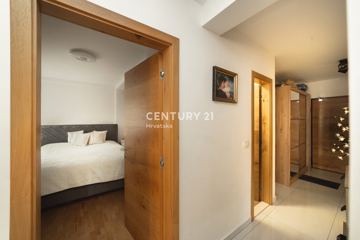 ZADAR, MOCIRE, APPARTAMENTO 3 VANI, 92 m2, 1° piano, P.M., OTTIMA POSIZIONE, VISTA MARE