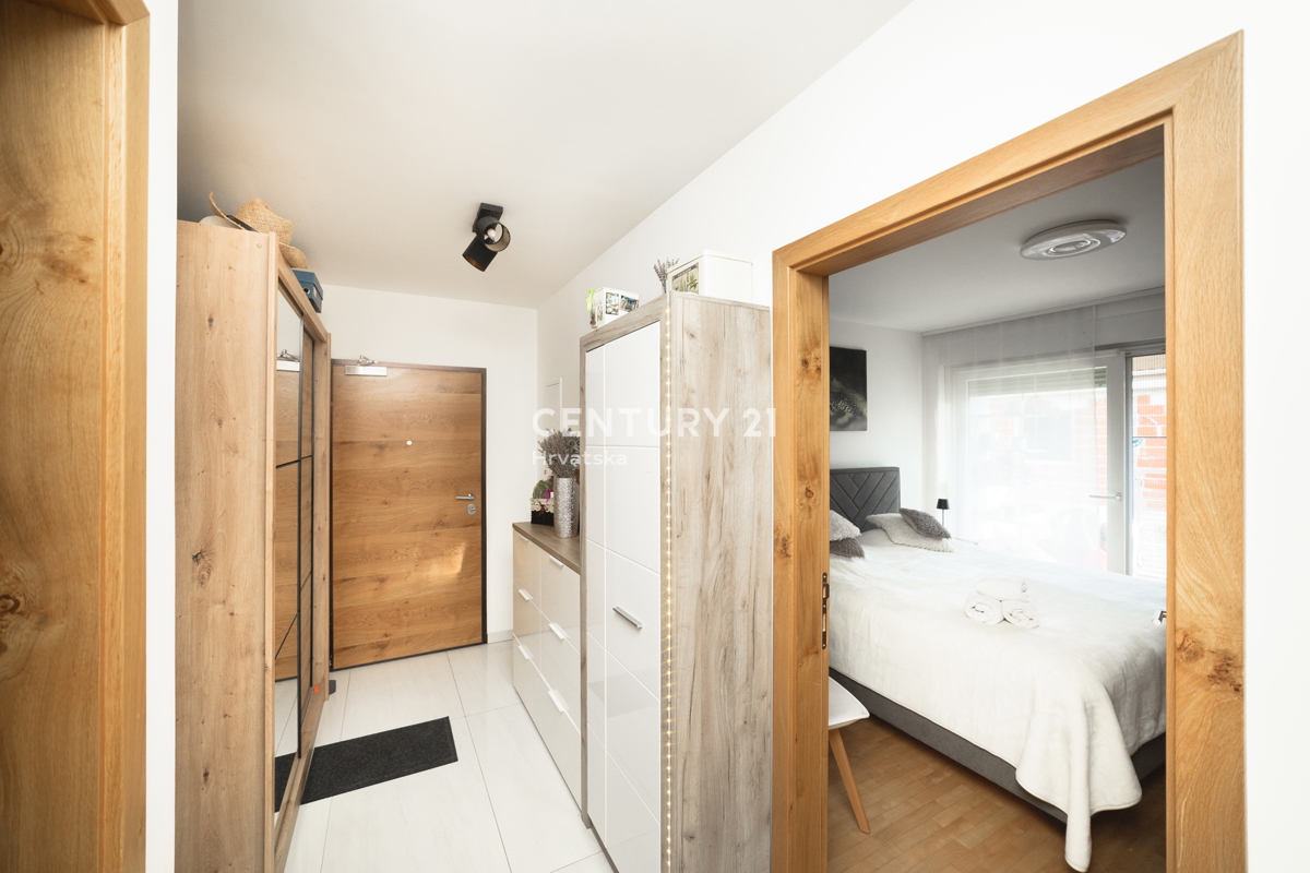 ZADAR, MOCIRE, APPARTAMENTO 3 VANI, 92 m2, 1° piano, P.M., OTTIMA POSIZIONE, VISTA MARE