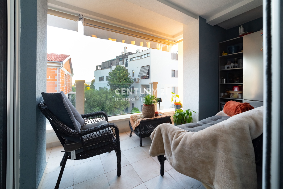 ZADAR, MOCIRE, APPARTAMENTO 3 VANI, 92 m2, 1° piano, P.M., OTTIMA POSIZIONE, VISTA MARE