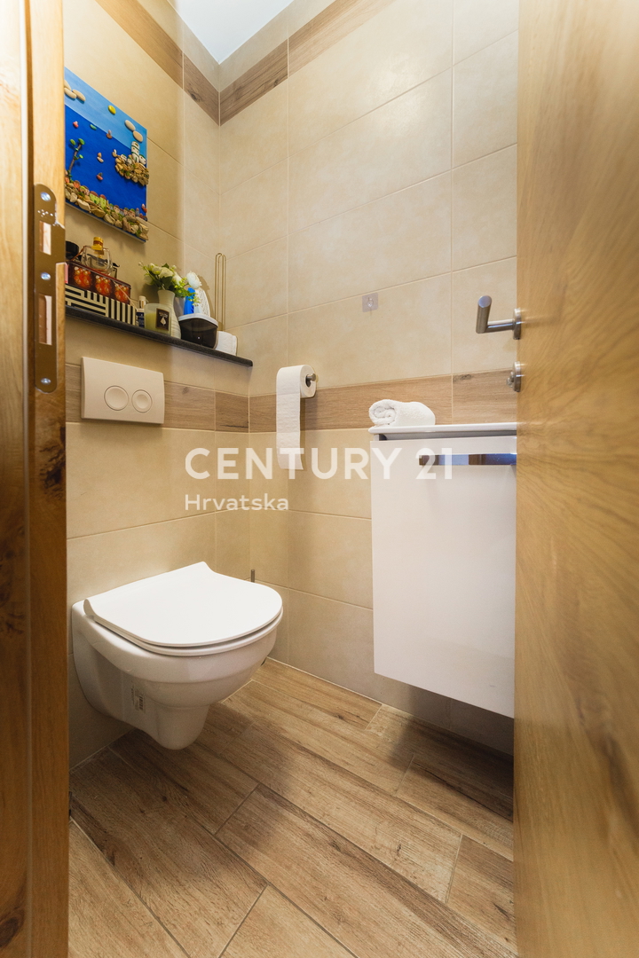 ZADAR, MOCIRE, APPARTAMENTO 3 VANI, 92 m2, 1° piano, P.M., OTTIMA POSIZIONE, VISTA MARE