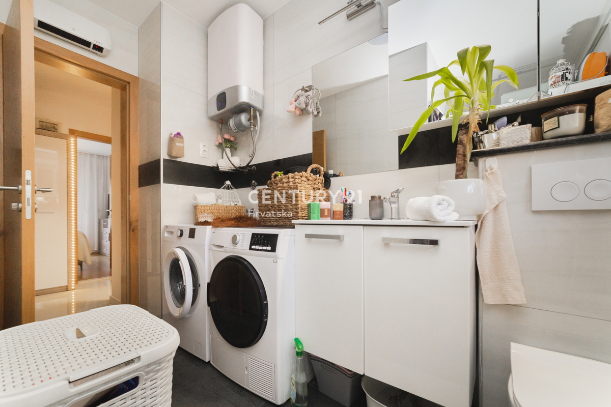 ZADAR, MOCIRE, APPARTAMENTO 3 VANI, 92 m2, 1° piano, P.M., OTTIMA POSIZIONE, VISTA MARE