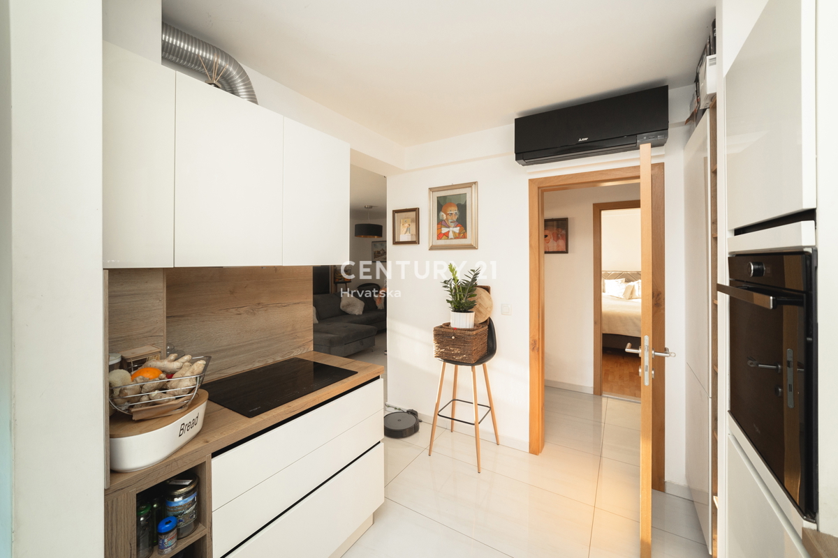 ZADAR, MOCIRE, APPARTAMENTO 3 VANI, 92 m2, 1° piano, P.M., OTTIMA POSIZIONE, VISTA MARE