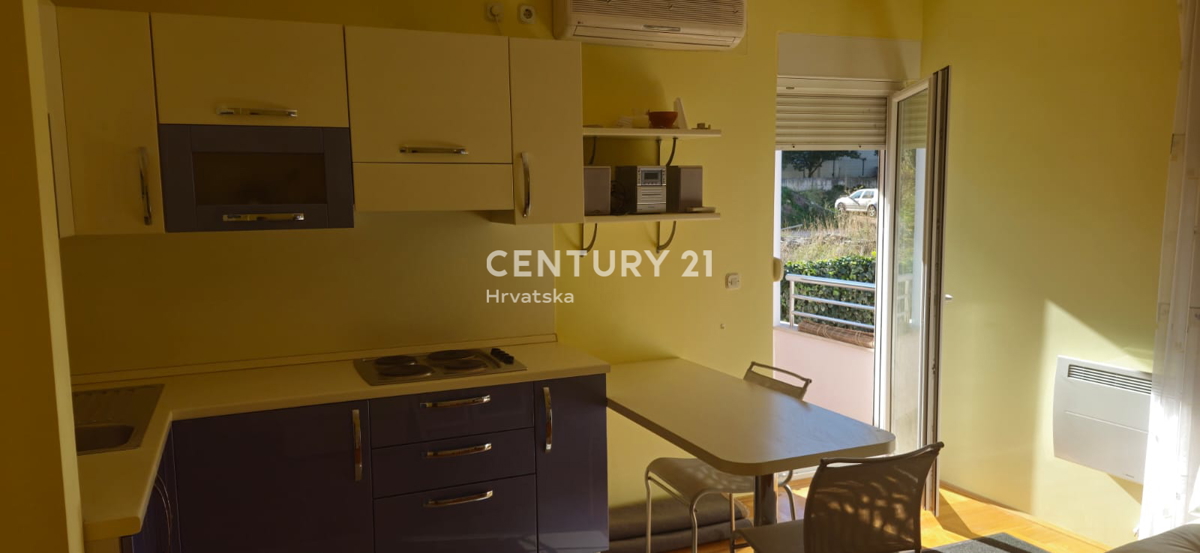 Zara - Višnjik - monolocale con garage - possibilità di PERMUTA con Zagabria