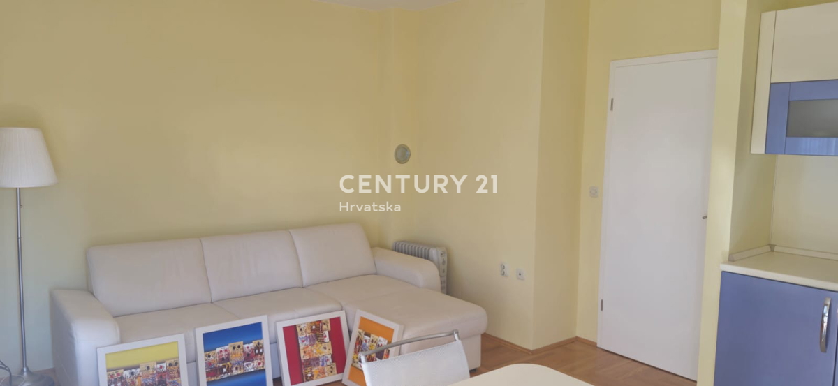 Zara - Višnjik - monolocale con garage - possibilità di PERMUTA con Zagabria