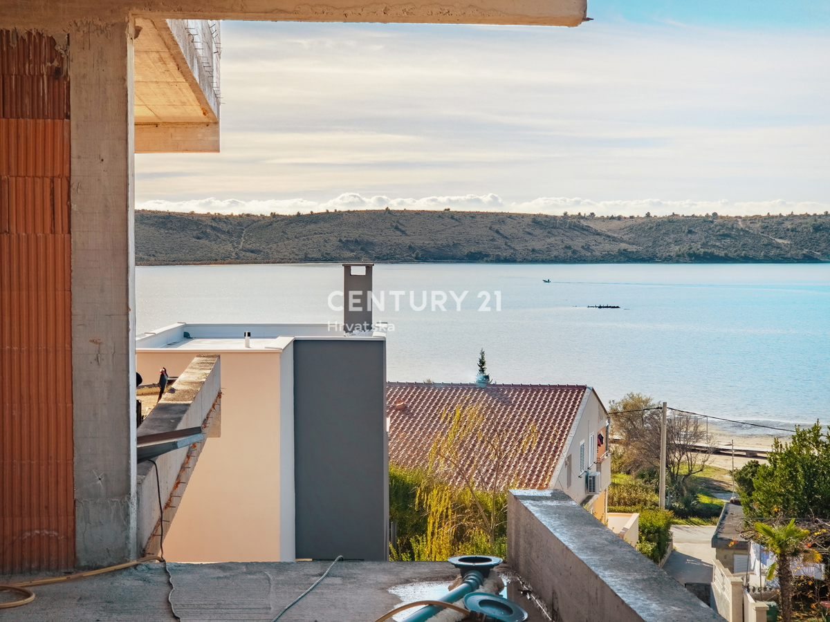 ZADAR, LJUBAČ, LUX. NUOVO. S6 / 97,10 m2 + 120 m2 TERRAZZA SUL TETTO, 2° piano, 50 m DAL MARE E DALLA SPIAGGIA, VISTA MARE