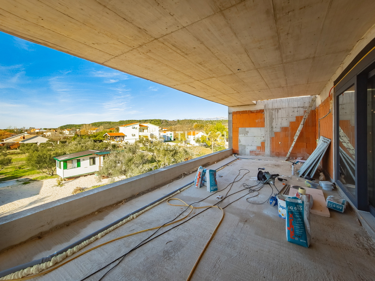 ZADAR, LJUBAČ, LUX. NUOVO. S6 / 97,10 m2 + 120 m2 TERRAZZA SUL TETTO, 2° piano, 50 m DAL MARE E DALLA SPIAGGIA, VISTA MARE