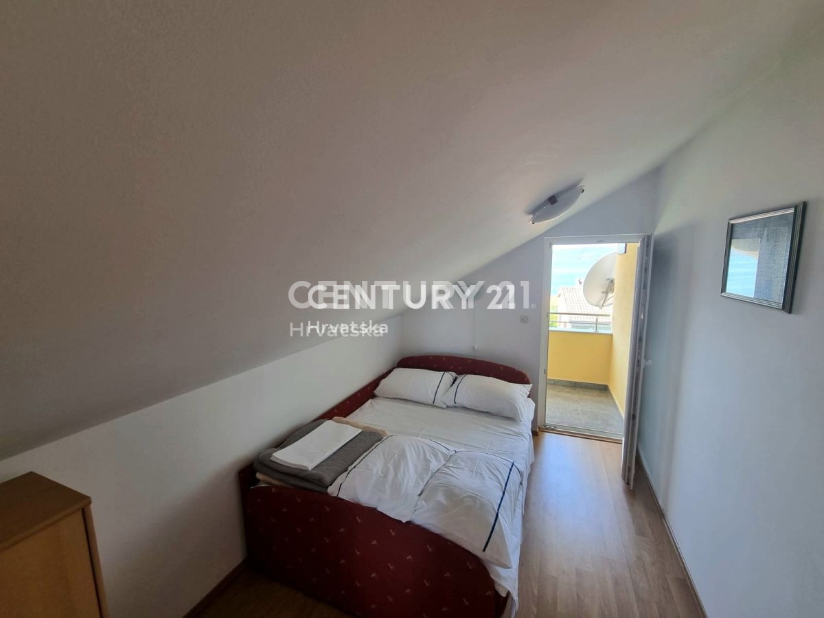 Casa con più unità abitative: Sveti Petar na Moru, Biograd