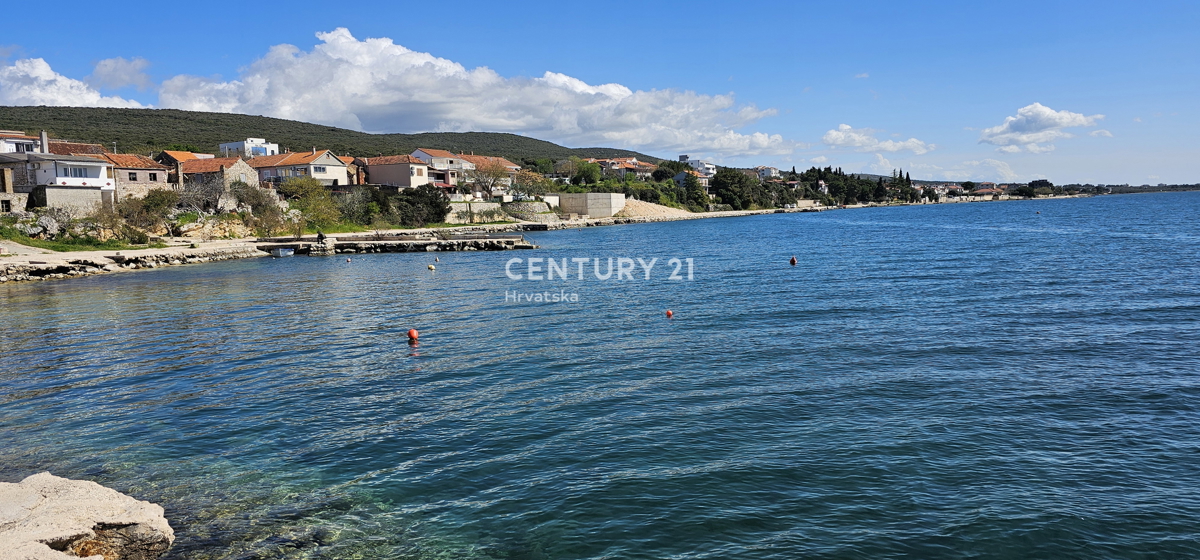 Casa con più unità abitative: Sveti Petar na Moru, Biograd