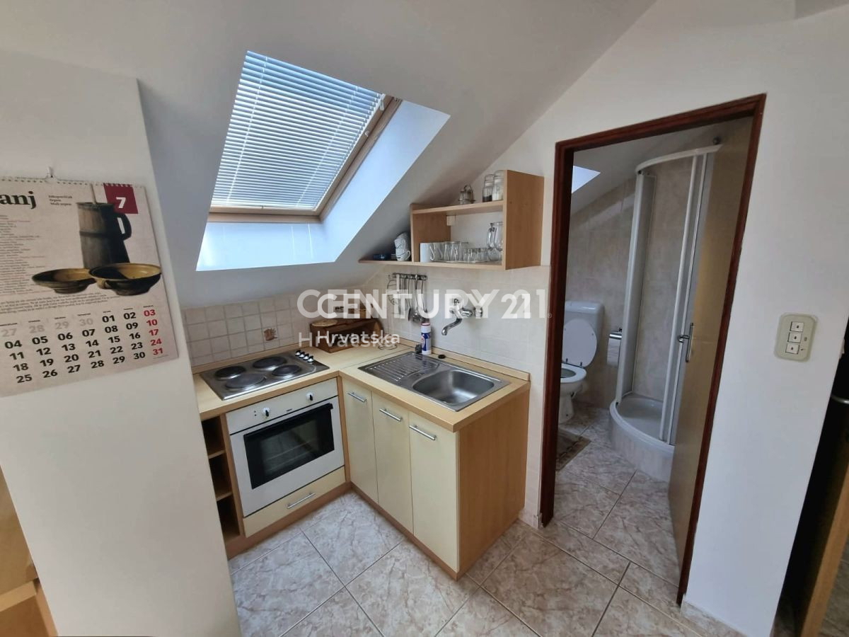 Casa con più unità abitative: Sveti Petar na Moru, Biograd