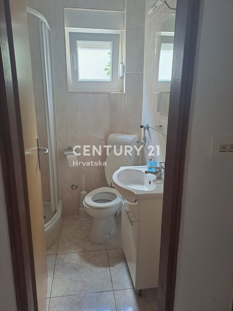 Casa con più unità abitative: Sveti Petar na Moru, Biograd