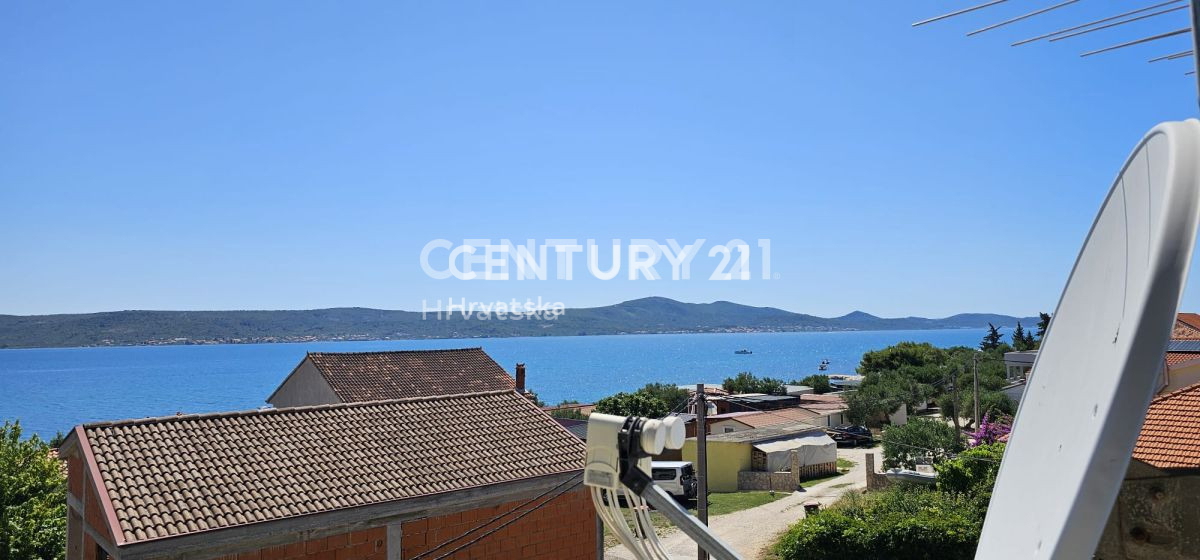 Casa con più unità abitative: Sveti Petar na Moru, Biograd