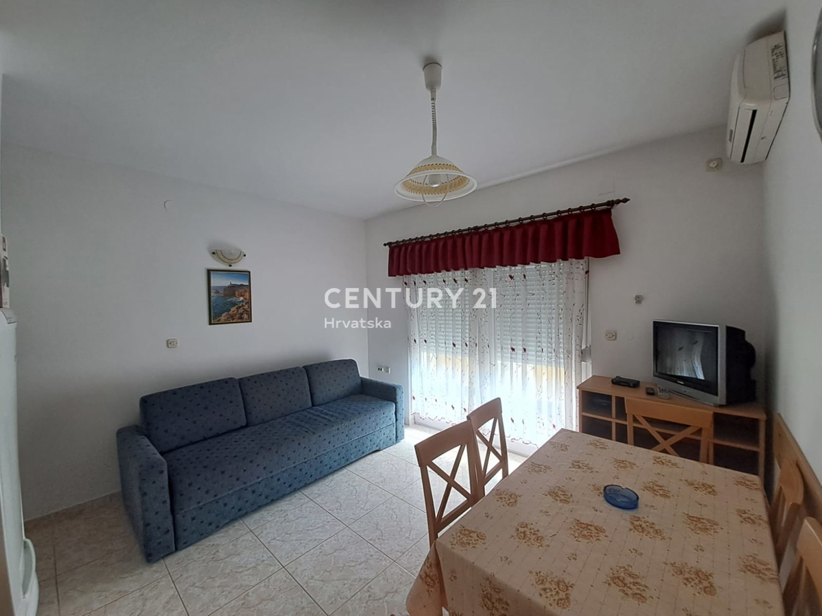 Casa con più unità abitative: Sveti Petar na Moru, Biograd