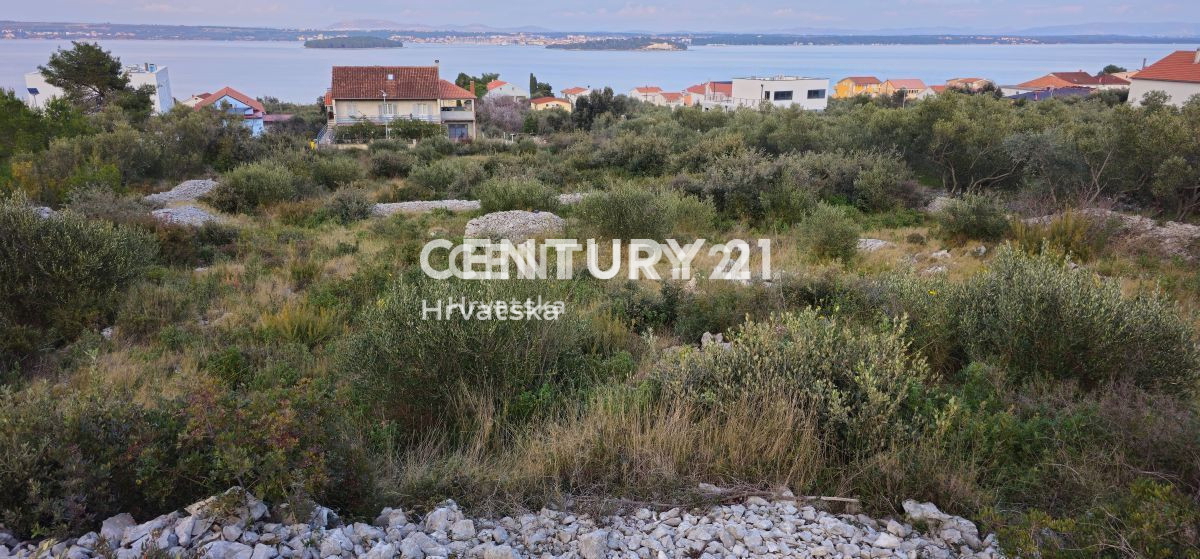 Tkon, Terreno edificabile con vista mare di forma regolare