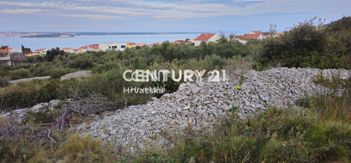 Tkon, Terreno edificabile con vista mare di forma regolare