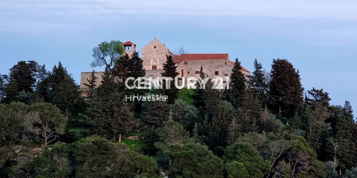 Tkon, Terreno edificabile con vista mare di forma regolare