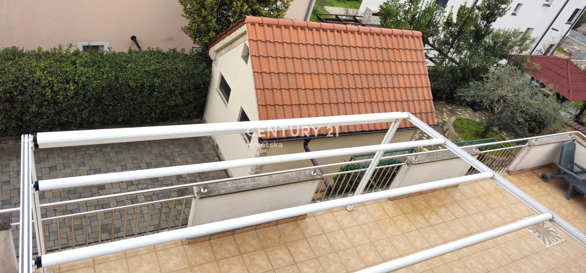 Sveti Filip e Giacomo, casa con vista mare