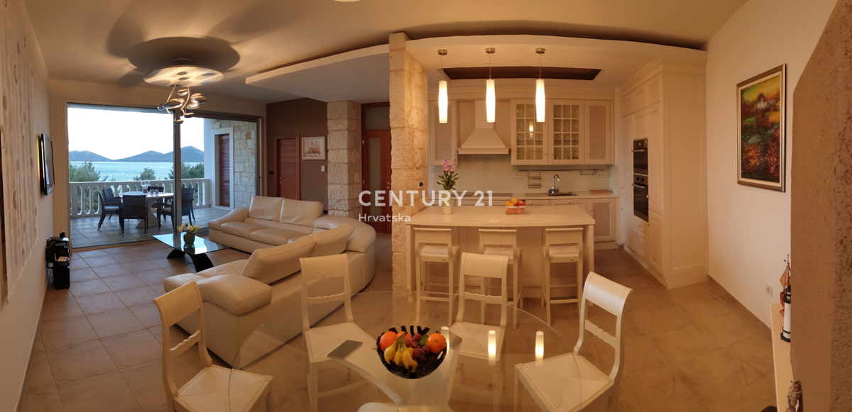 Pakoštane, Dolaška Draga, villa di lusso con piscina vicino al mare