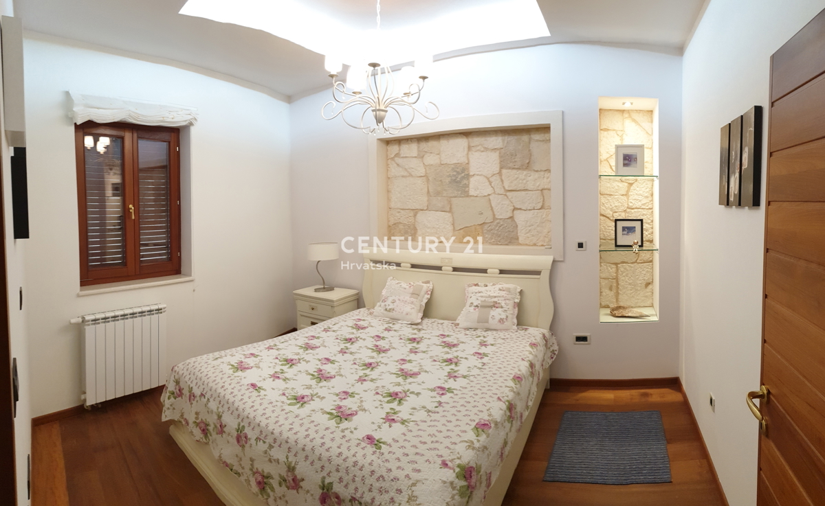 Pakoštane, Dolaška Draga, villa di lusso con piscina vicino al mare