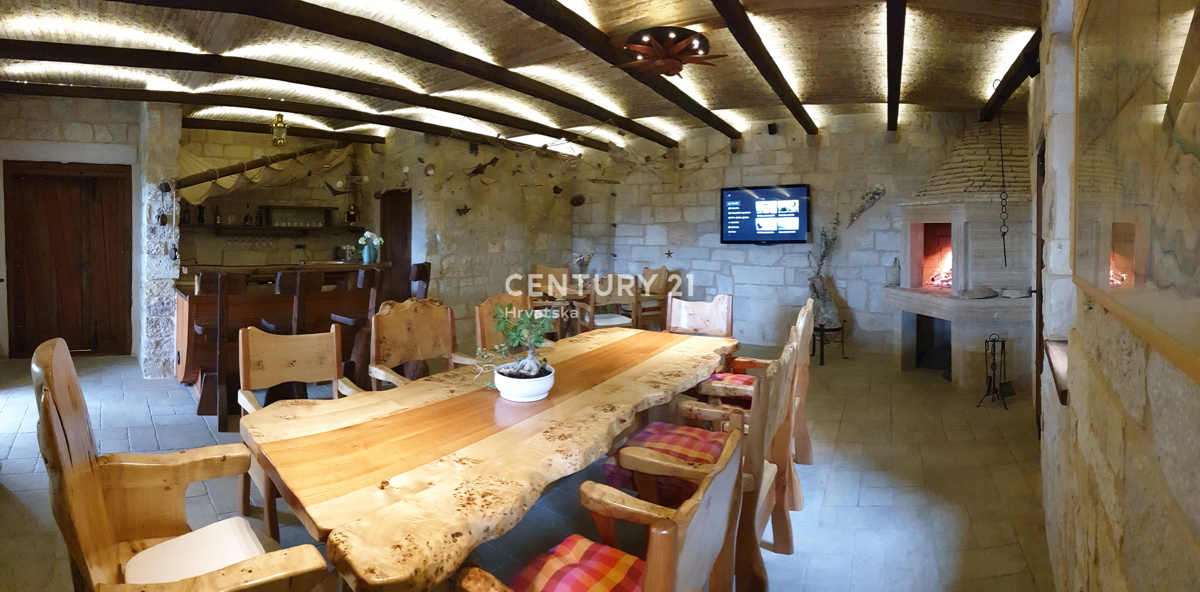 Pakoštane, Dolaška Draga, villa di lusso con piscina vicino al mare