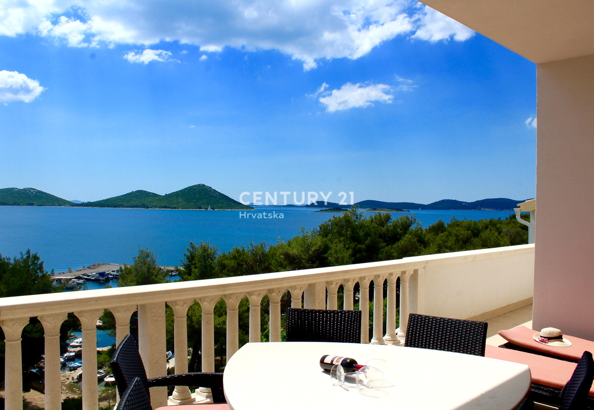 Pakoštane, Dolaška Draga, villa di lusso con piscina vicino al mare