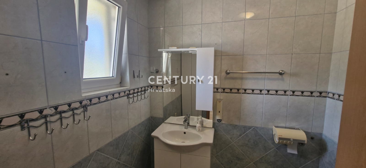 Tkon - isola di Pašman, appartamento con due camere da letto con vista mare e vicino alla spiaggia