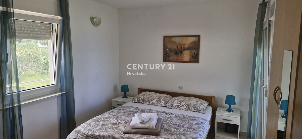 Tkon - isola di Pašman, appartamento con due camere da letto con vista mare e vicino alla spiaggia