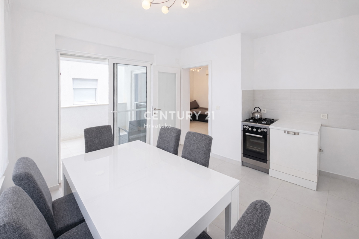 Vir – appartamento con terrazza sul tetto e vista panoramica sul mare, a 40 m dal mare