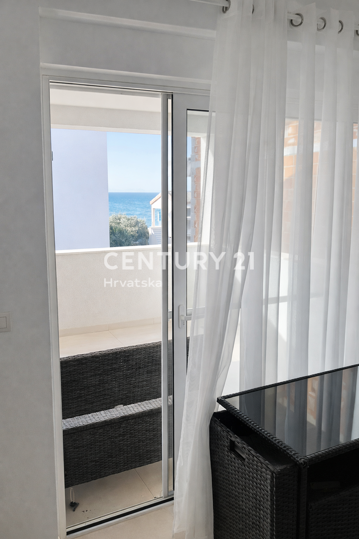 Vir – appartamento con terrazza sul tetto e vista panoramica sul mare, a 40 m dal mare