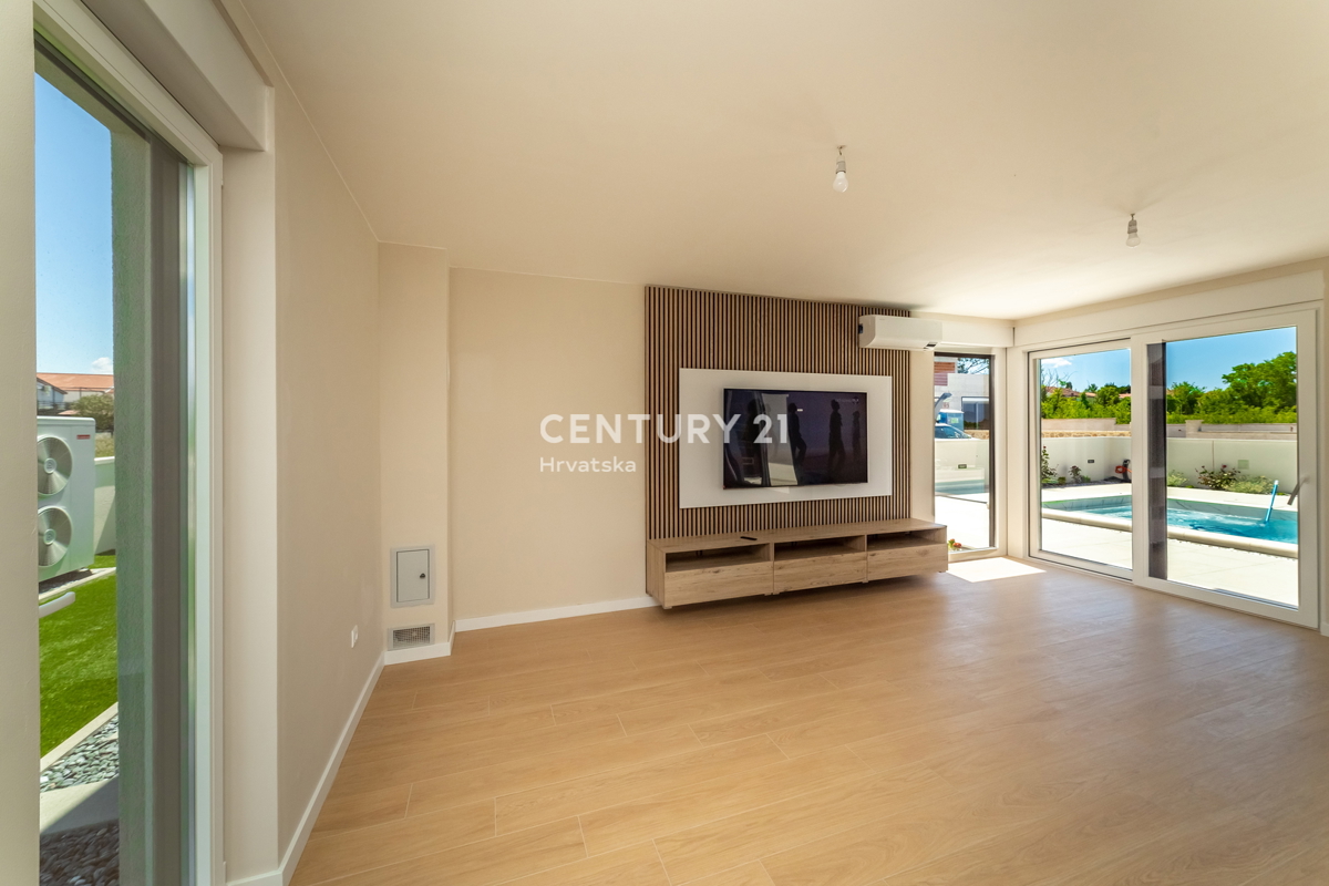 Privlaka, Sabunike, villa moderna con piscina, 5 camere da letto, 4 bagni, 250 m dal mare