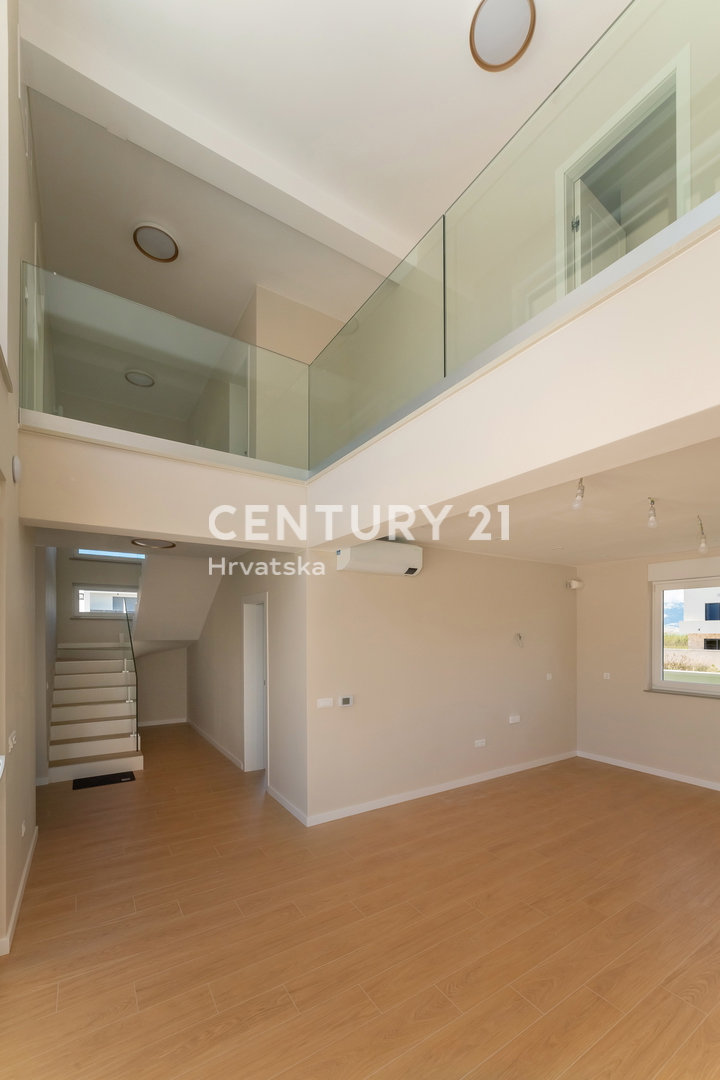 Privlaka, Sabunike, villa moderna con piscina, 5 camere da letto, 4 bagni, 250 m dal mare