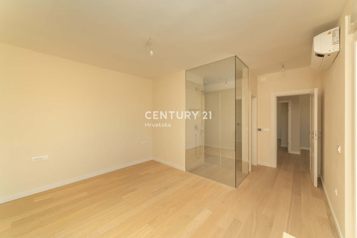 Privlaka, Sabunike, villa moderna con piscina, 5 camere da letto, 4 bagni, 250 m dal mare