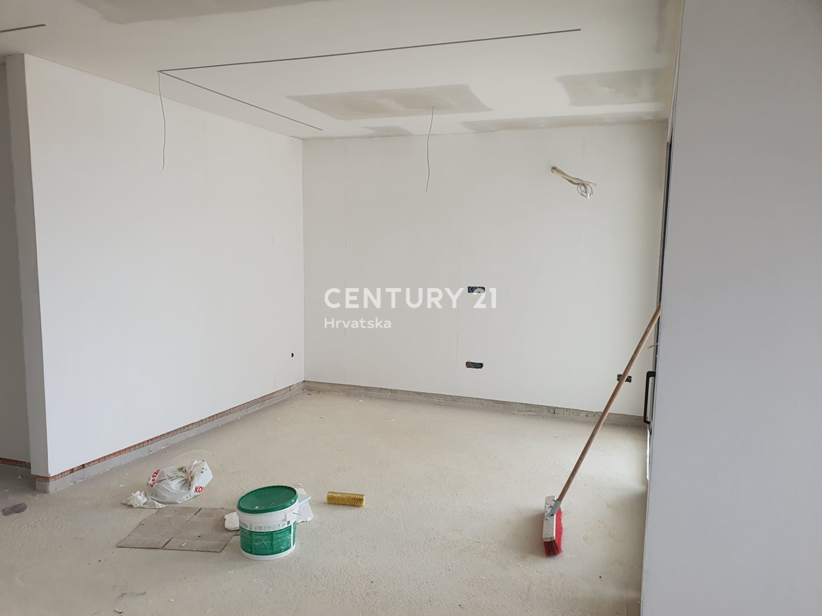 ZADAR, BILI BRIG, NUOVA COSTRUZIONE DI LUSSO, 3,5 VANI-110 m2, PIANO TERRA, GIARDINO