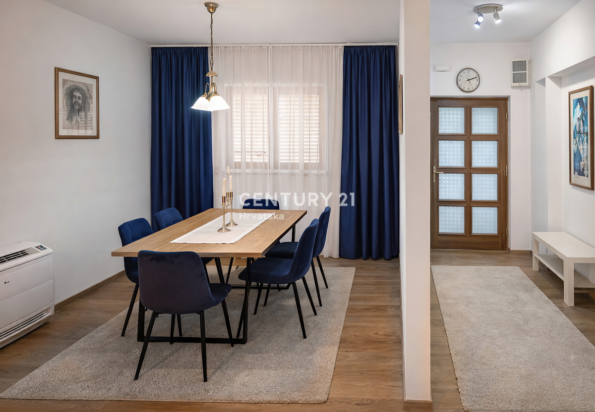 ZADAR, BRIŠEVO, CASA FAMILIARE CON GIARDINO, 145 M2, COMPLETAMENTE RISTRUTTURATA, ARREDATA E SUBITO ABITABILE