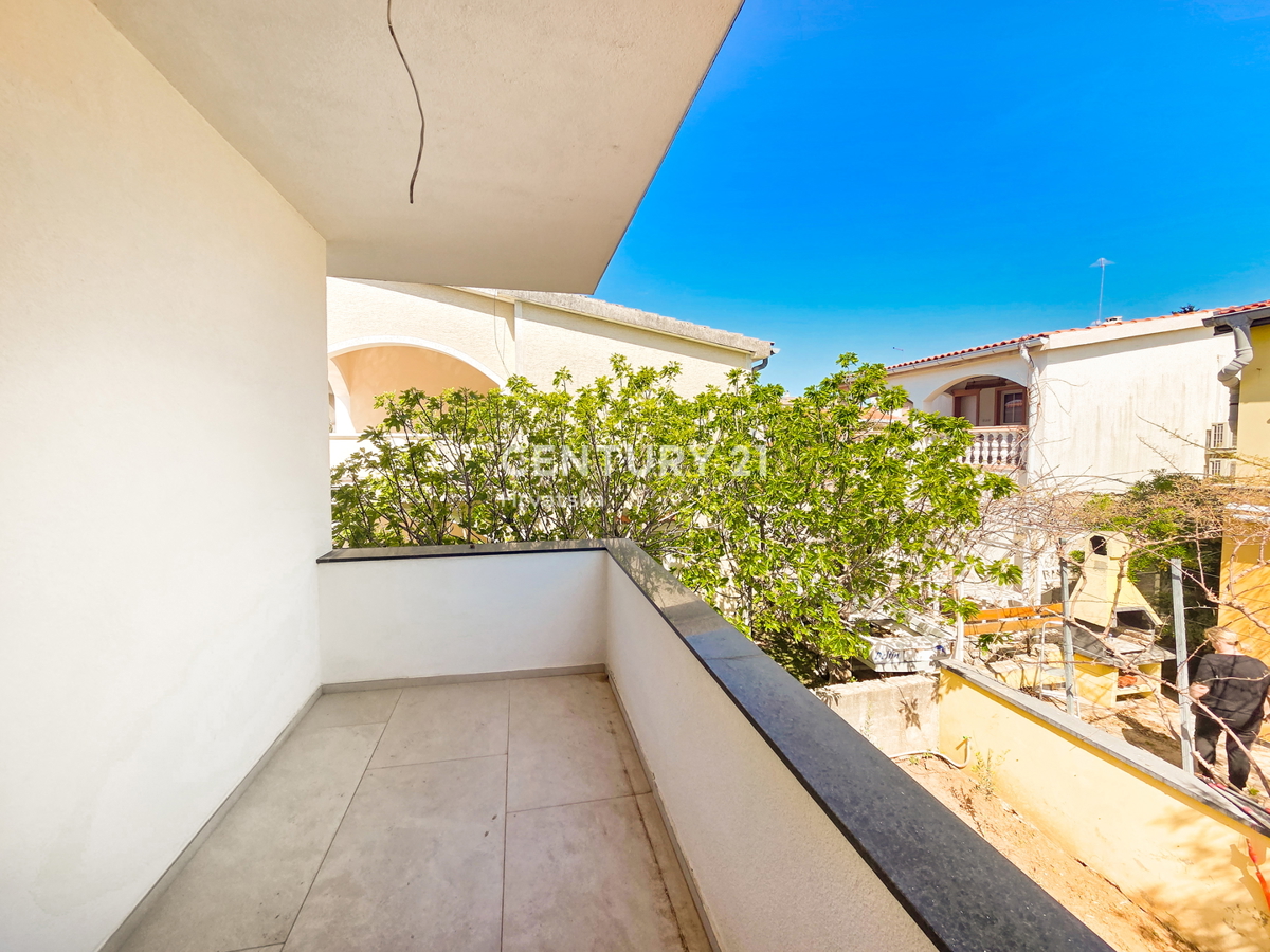 VIR, Lato sud dell'isola, 45 m dal mare - appartamento 3.5 locali - 91,83 m2