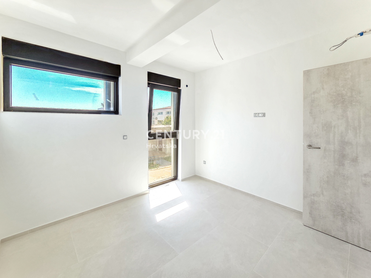 VIR, Lato sud dell'isola, 45 m dal mare - appartamento 3.5 locali - 91,83 m2