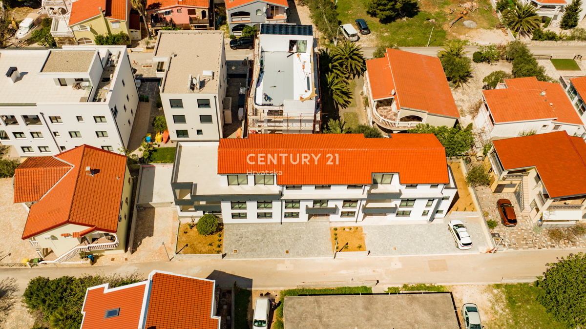 VIR, Lato sud dell'isola, 45 m dal mare - appartamento 3.5 locali - 91,83 m2