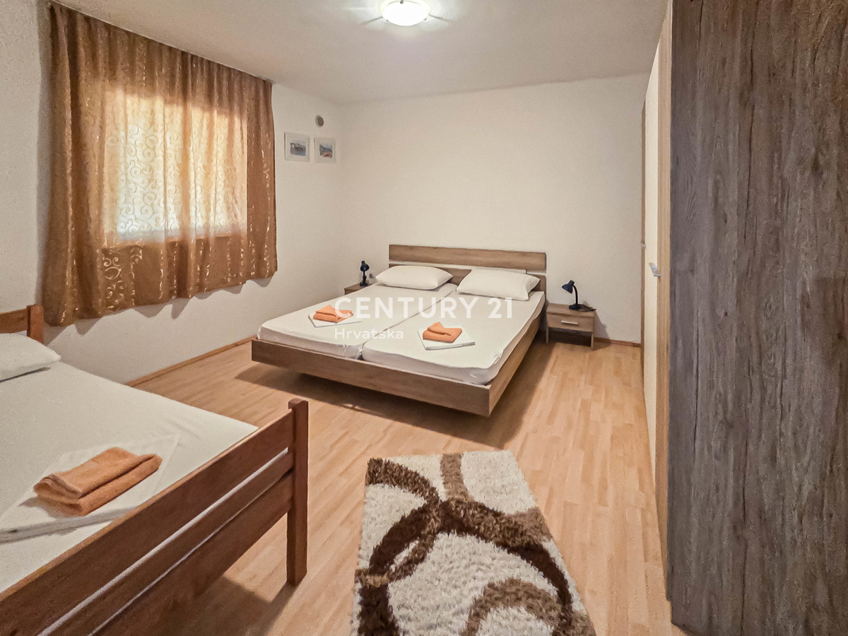 VIR, CASA CON 3 APPARTAMENTI, A 350 M DAL MARE, SUBITO ABITABILE