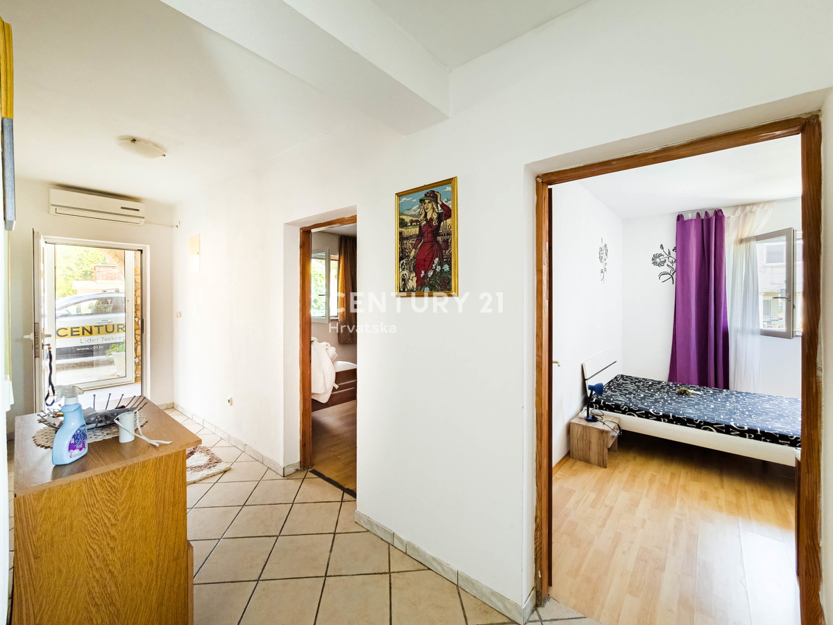 VIR, CASA CON 3 APPARTAMENTI, A 350 M DAL MARE, SUBITO ABITABILE