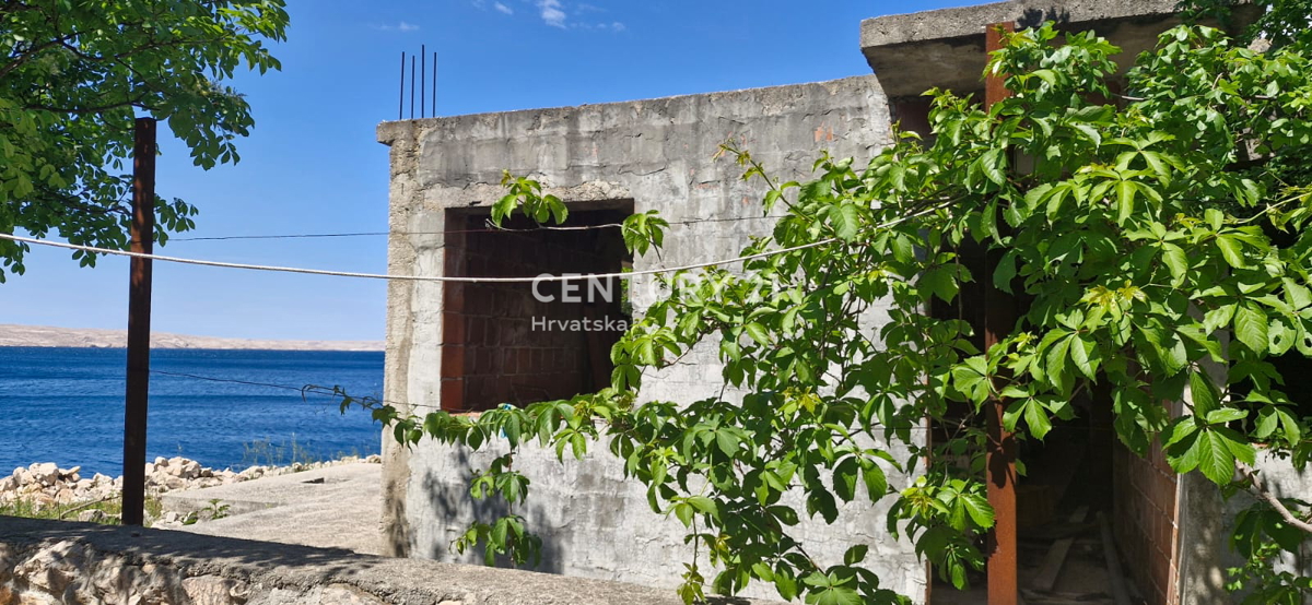 Lugovo Šugarje - Barić Drage - terreno fronte mare, con costruzione avviata e concessione edilizia