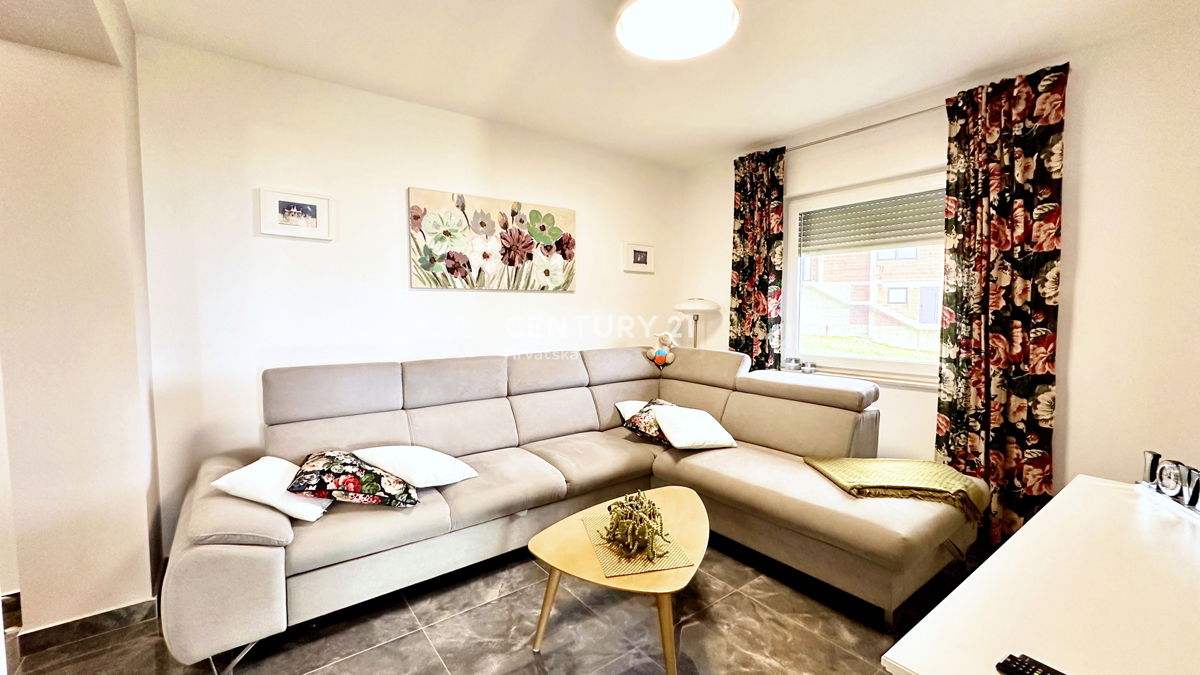 Casa completamente ristrutturata con vista magnifica su Ivančica e Kalnik