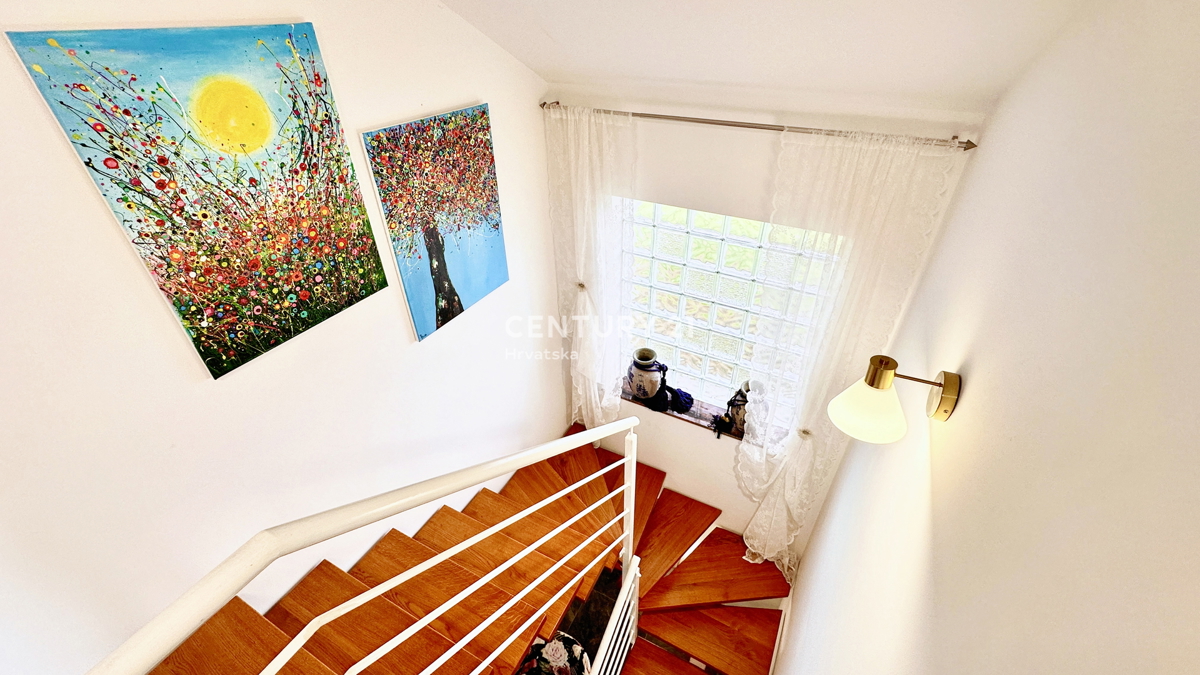 Casa completamente ristrutturata con vista magnifica su Ivančica e Kalnik