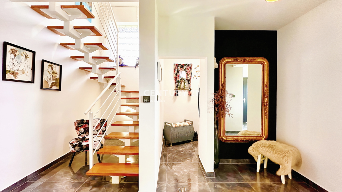 Casa completamente ristrutturata con vista magnifica su Ivančica e Kalnik