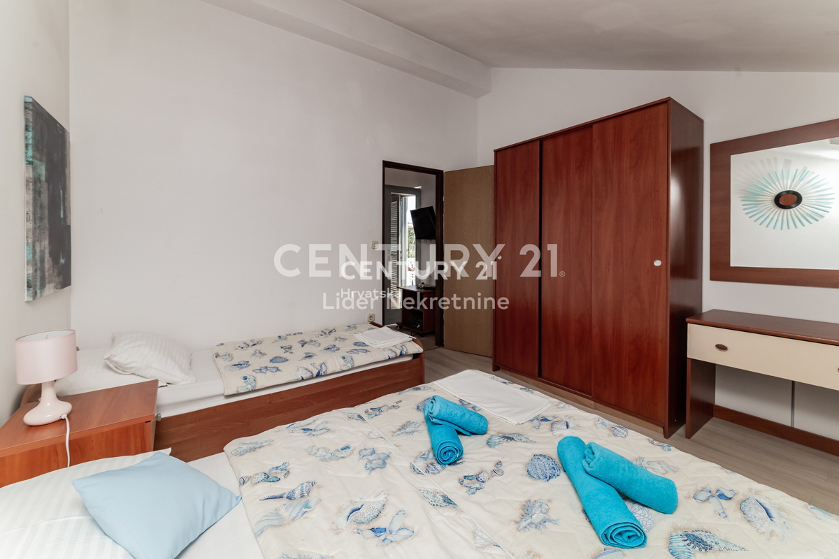 Ugljan, Kali - Casa con 6 unità abitative - 580 m dal mare
