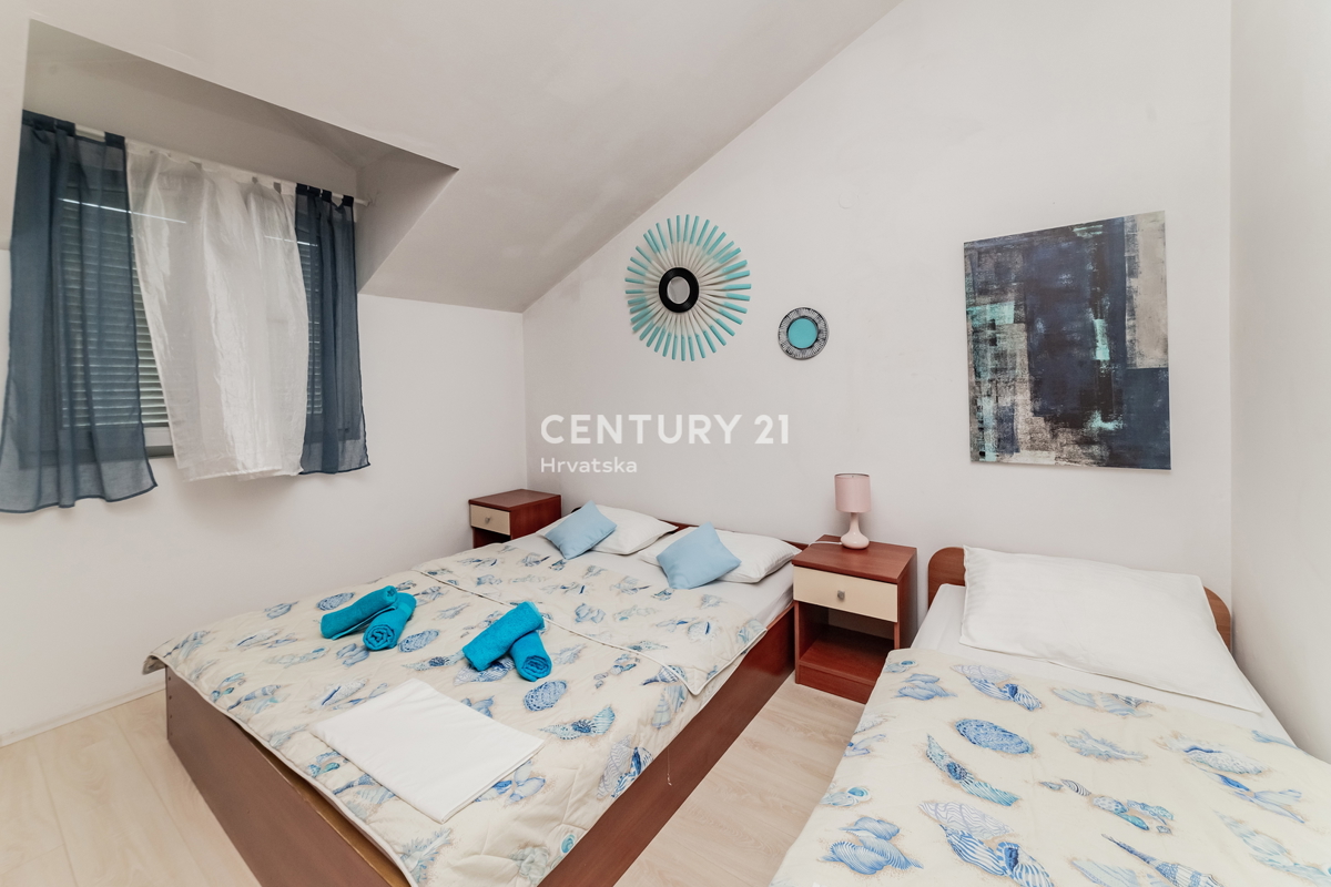 Ugljan, Kali - Casa con 6 unità abitative - 580 m dal mare