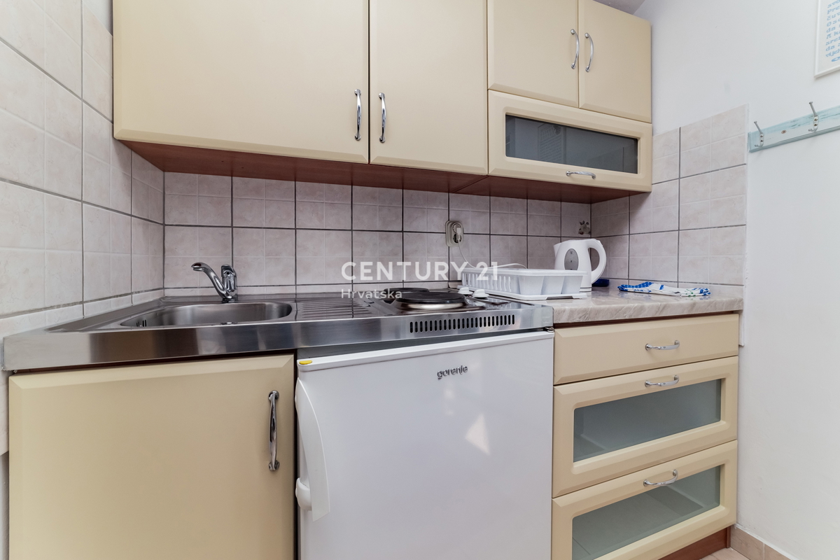 Ugljan, Kali - Casa con 6 unità abitative - 580 m dal mare