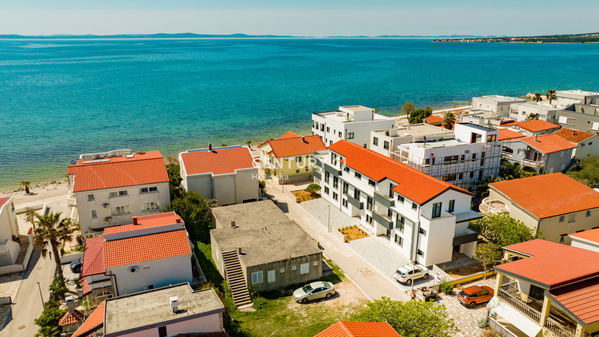 VIR, Lato sud dell'isola, 25 m dal mare - appartamento 3.5 locali - 119,64 m2