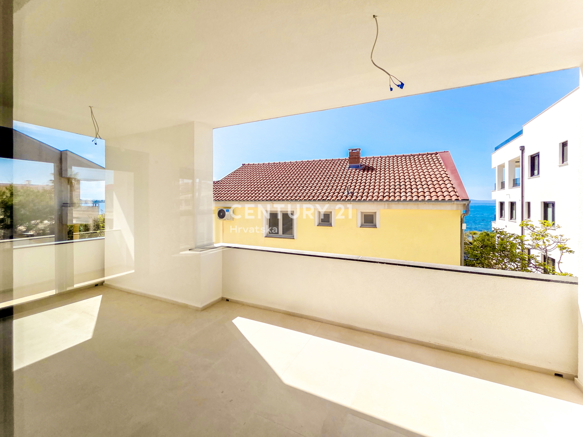 VIR, Lato sud dell'isola, 25 m dal mare - appartamento 3.5 locali - 119,64 m2